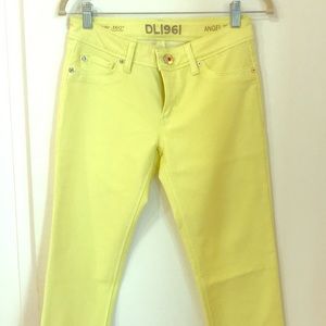 Yellow skinny jeans